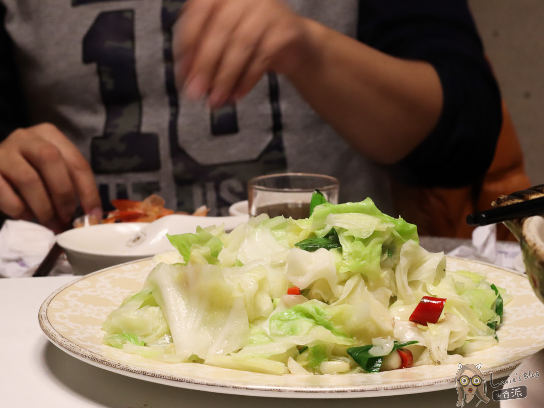 台北海鮮餐廳》田園海鮮餐廳，聚餐桌菜推薦-龍蝦三明治/蜜棗排骨，獲2019米其林餐盤