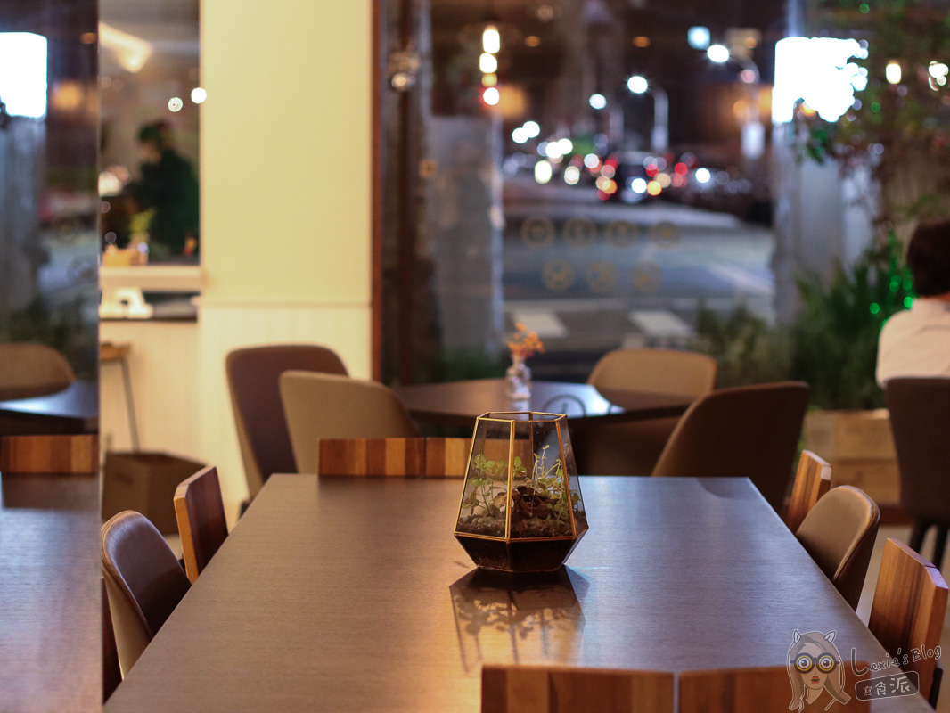 永康街餐酒館》AMOS Bistro低調高質感的咖啡廳/餐酒館，永康美食餐廳推薦