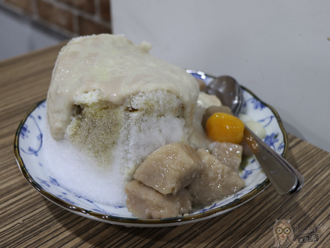 龍山寺剉冰刨冰》冰雪糖冰舖超級牛奶芋頭冰，視覺比味覺利害