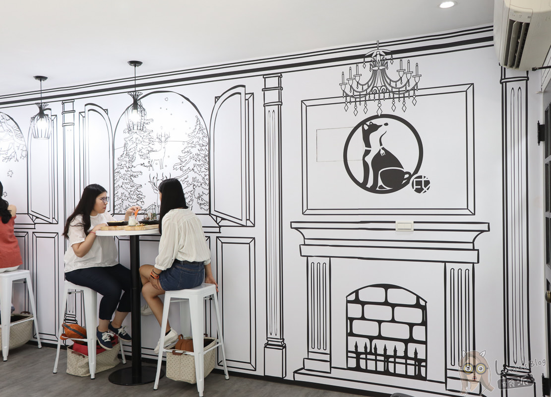 士林餐廳推薦》黑犬-黑白漫畫風餐廳，又美又好吃的清新空間