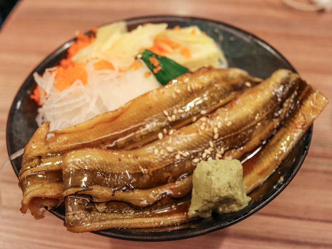 小六食堂-松江南京永遠排隊的平價丼飯/日本料理，值得這麼大名聲嗎？(丼飯菜單)