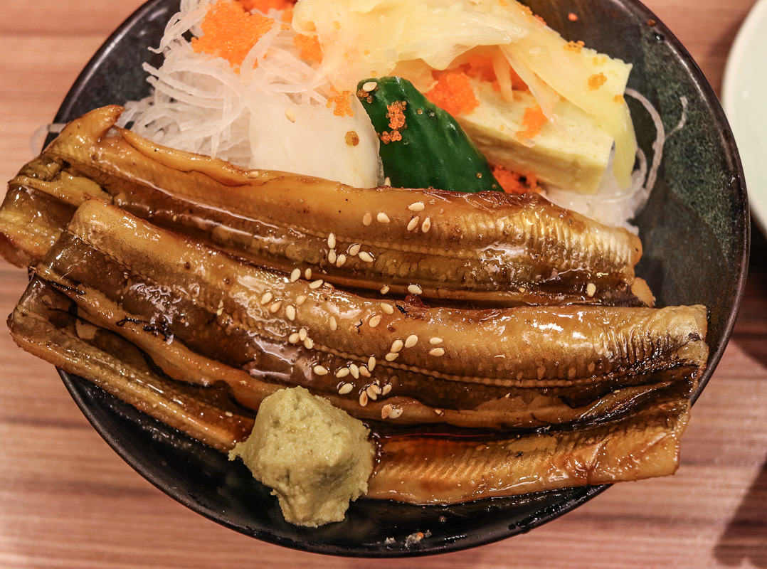 小六食堂-松江南京永遠排隊的平價丼飯/日本料理，值得這麼大名聲嗎？(丼飯菜單)