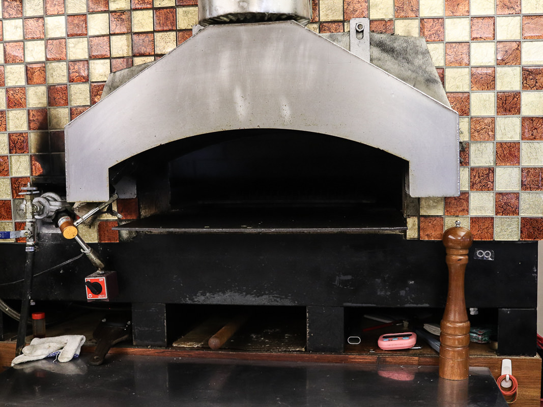 台北pizza推薦|義大利米蘭手工窯烤披薩，用料頂級的酥香Pizza，顛覆你對Pizza的想像|松江南京美食