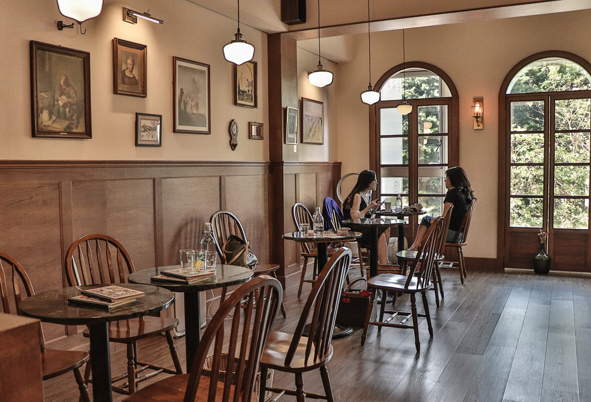 高雄巨蛋站咖啡廳下午茶|好聚所，闖入古典歐式浪漫空間，三層鳥籠英式下午茶