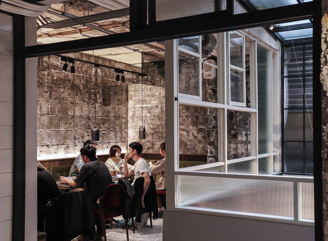興波咖啡Simple Kaffa旗艦店|2020全球第一名台北最強咖啡廳，咖啡冠軍吳則霖打造全新理想空間，具國際水準的專業咖啡廳