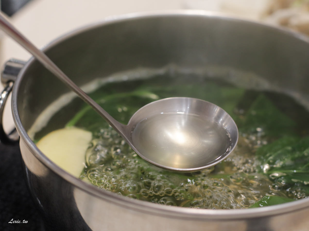 原涮樂活鍋物|大安區小火鍋，不加任何調味蔬果湯底，清甜耐煮，最安心天然的火鍋選擇