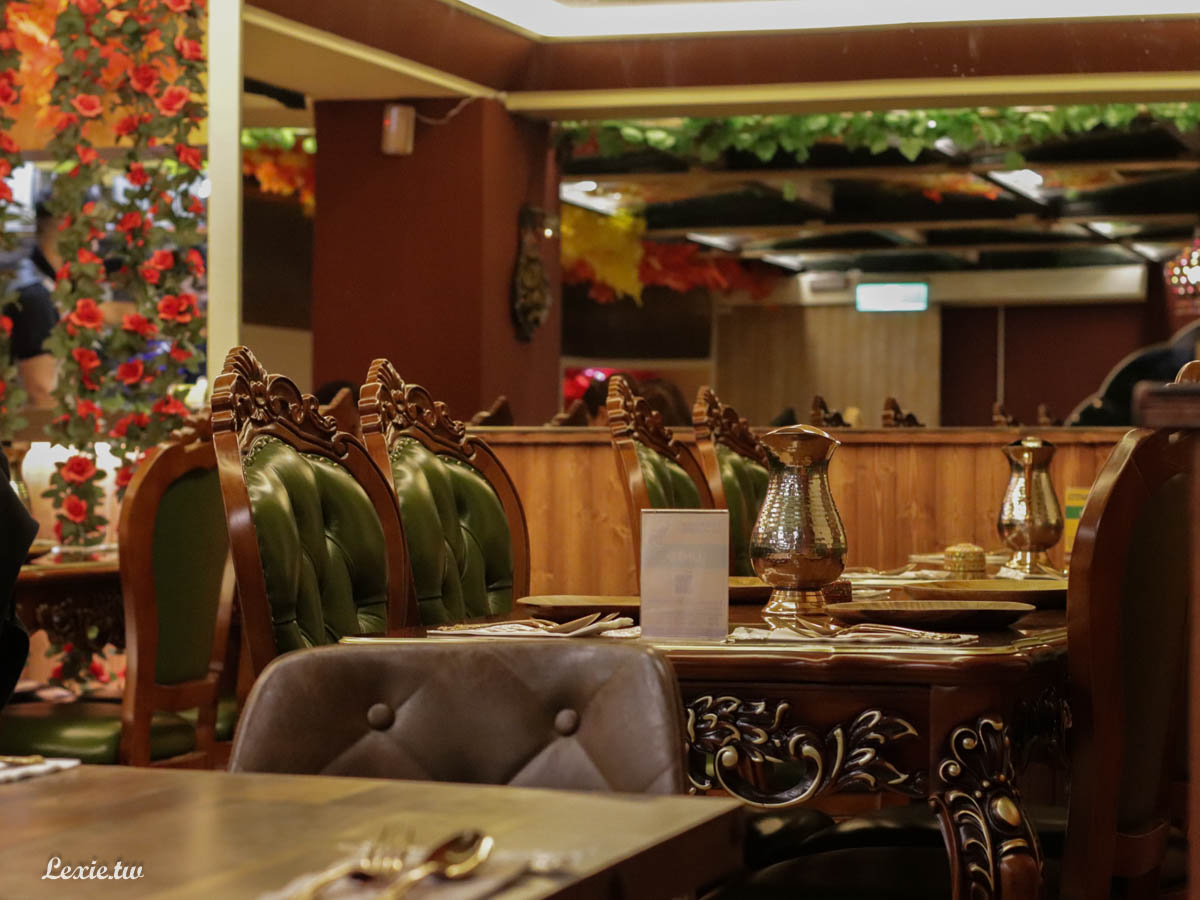 台北正宗印度料理|印渡風情-超濃郁夠味的香料咖哩，南京復興美食/菜單商業午餐價格