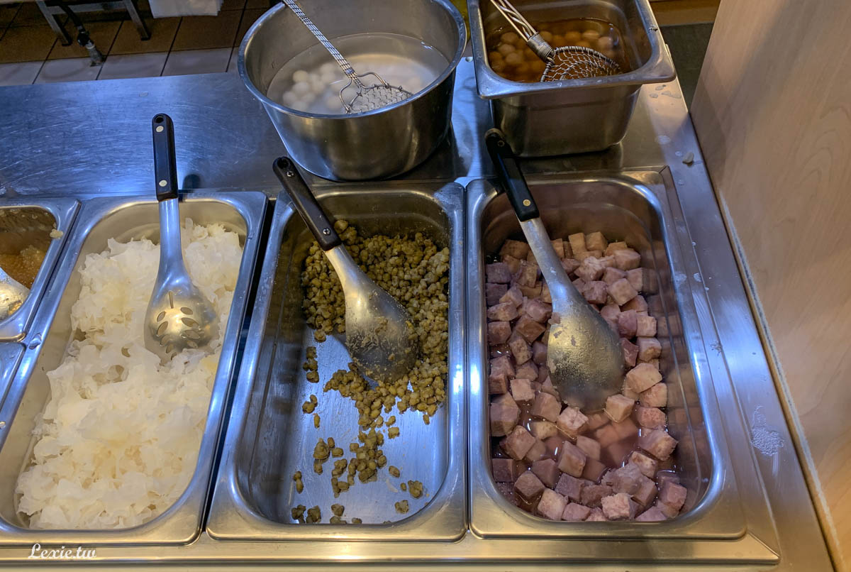 雙連圓仔湯-台北芋頭芋泥冰燒麻糬老店，出來混總是要還的，同價位有更好的選擇-2020菜單價格