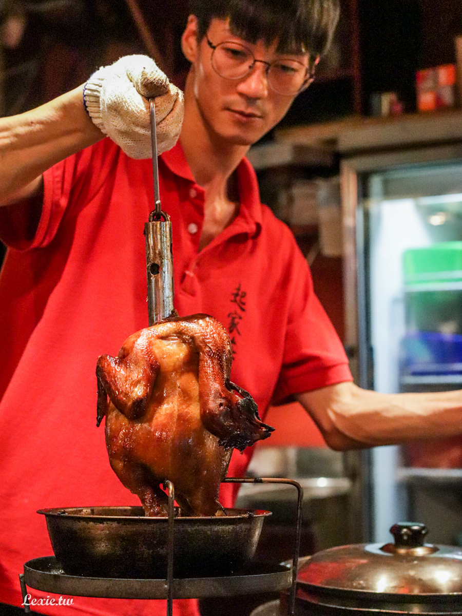 起家莊雞老闆桶仔雞，台北生日聚餐餐廳推薦！滿$1800送一隻桶仔雞，營業到凌晨兩點半！