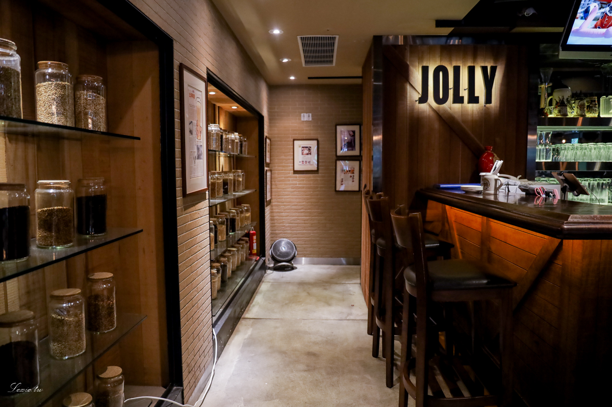南京復興泰式料理x啤酒吧-Jolly手工釀啤酒泰食餐廳，松山區美食聚餐餐廳推薦