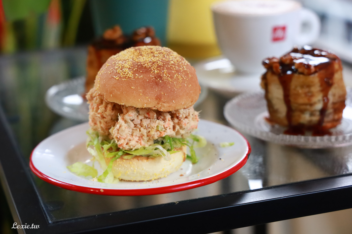 台北必吃肉桂捲fly cafe|蒼蠅哥聞名遐邇的肉桂捲，現在反而更愛鮪魚三明治，已無外帶