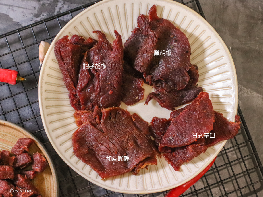 史上最軟嫩多汁的肉乾|台意思吉daisuki精品牛肉乾/豬肉乾/肉紙，又美又好吃的肉乾禮盒送禮必勝！