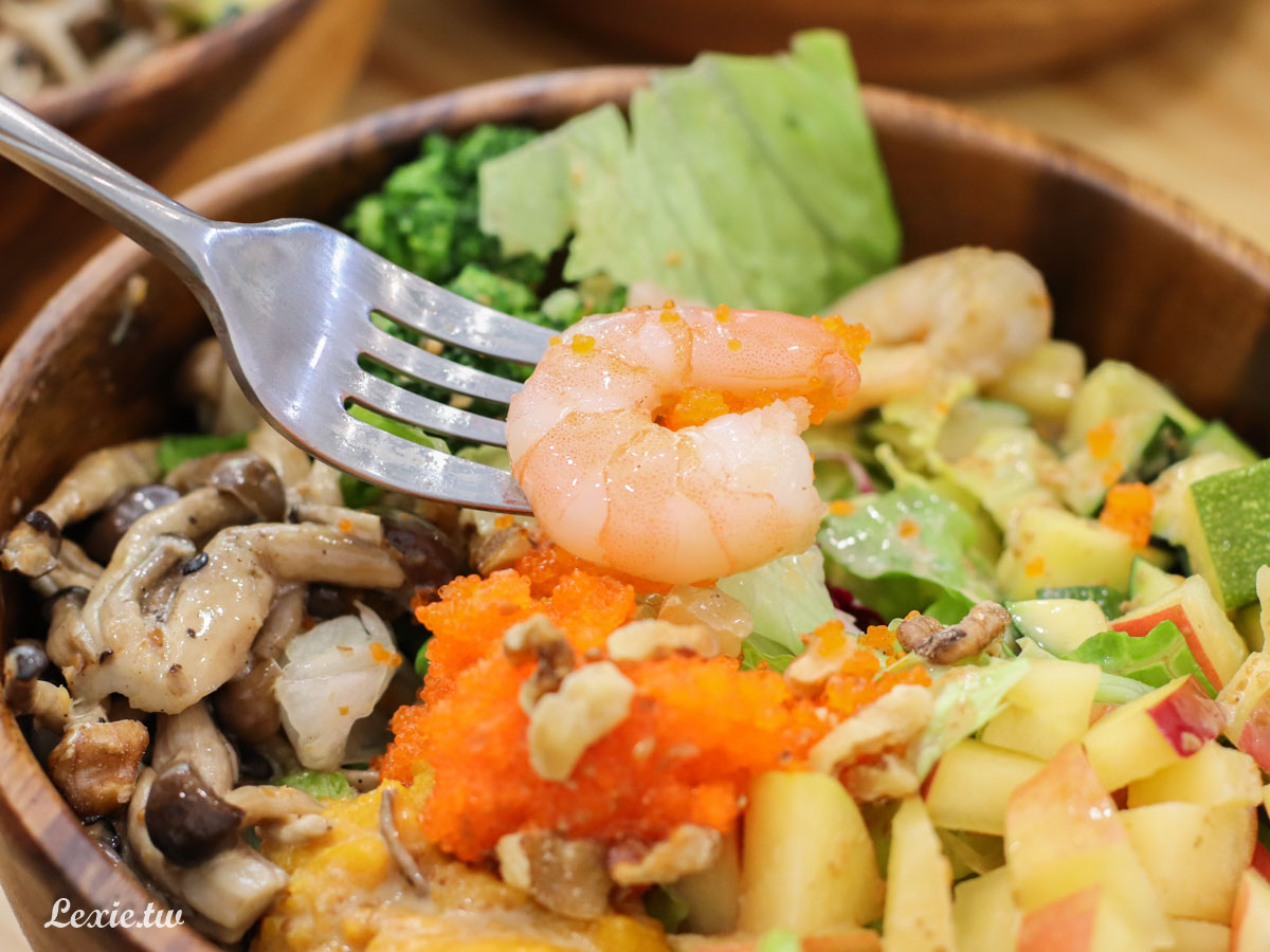 公館uPoke|蕎麥麵、藜麥飯吃到飽，自由搭配夏威夷生魚飯，低醣健康餐推薦！