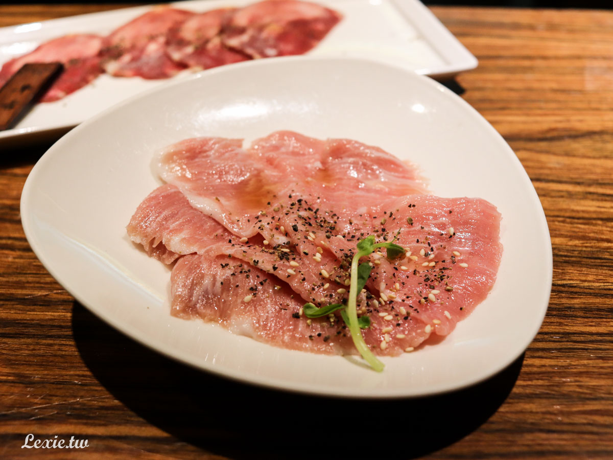 上吉燒肉|4.9分評價的單點日式燒肉！全程代烤東區燒肉推薦