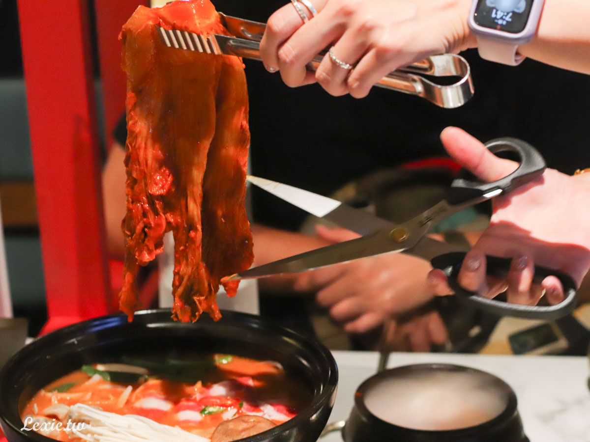 初瓦韓式料理|王品孫榮聯手打造的韓國餐廳(菜單訂位資訊)西門聚餐餐廳
