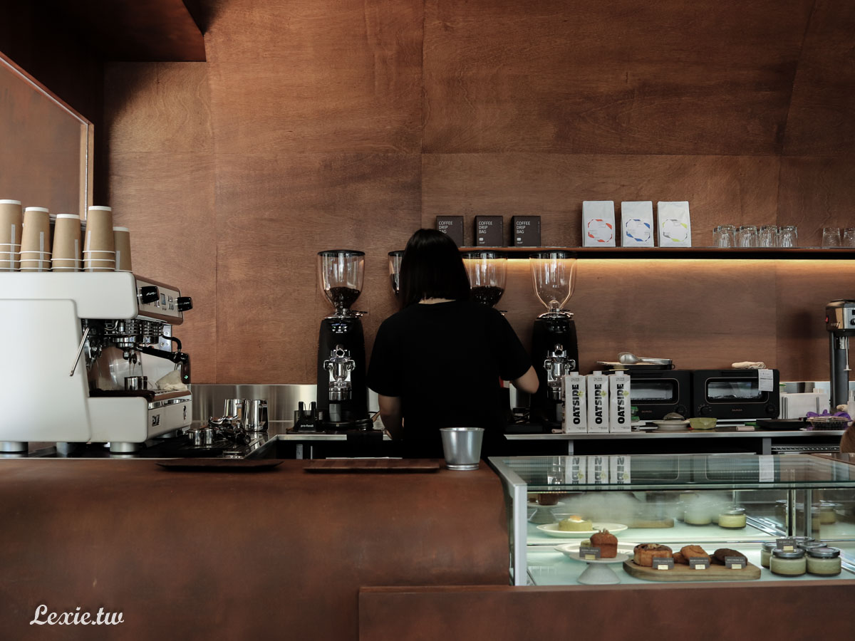 鬧蟬咖啡|南京復興咖啡廳，環境超美近捷運有插座，內用外帶菜單
