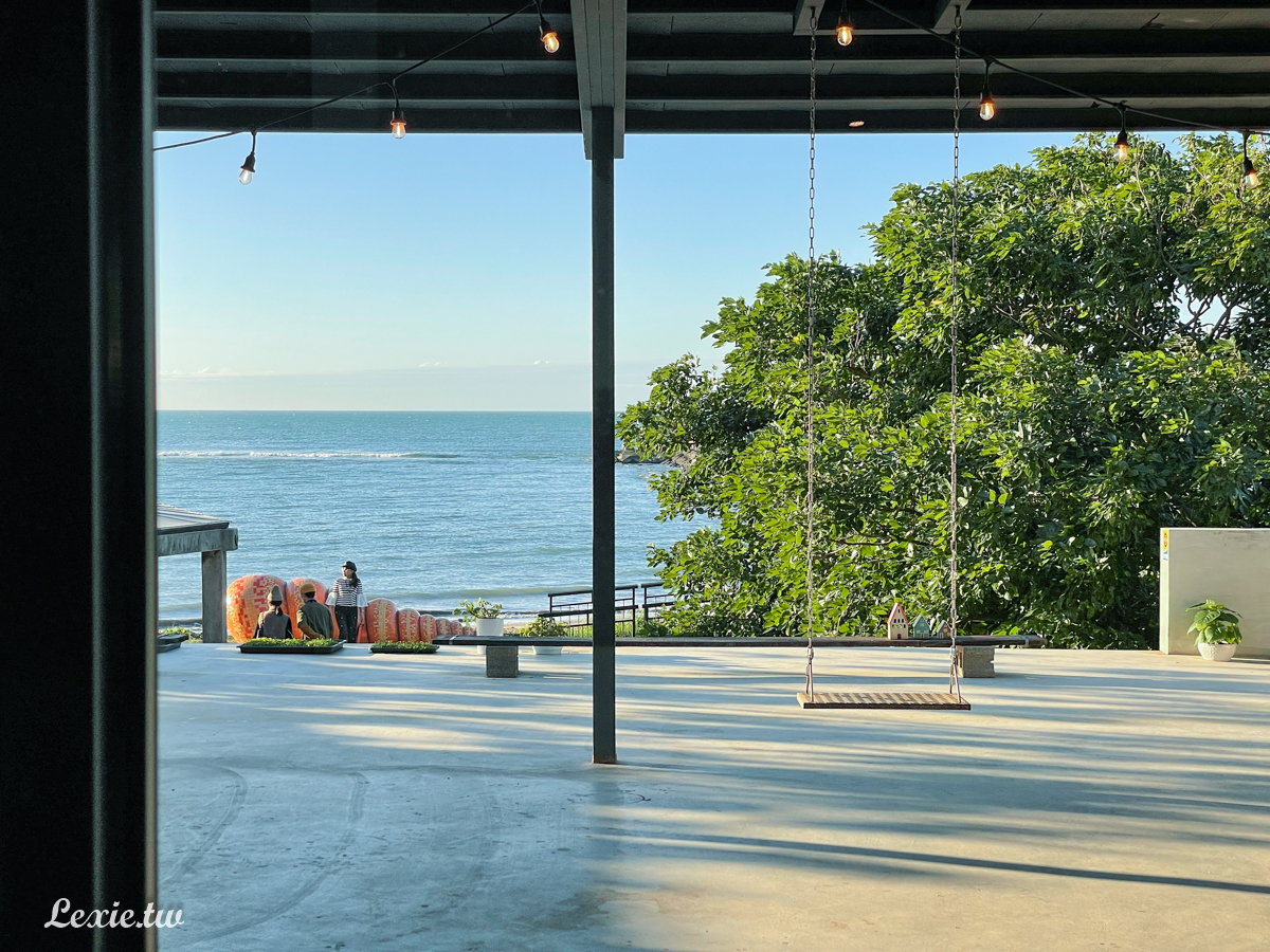 我們在海邊|三芝北海岸咖啡廳推薦，不可能這麼美吧！奢華海景愜意迷人