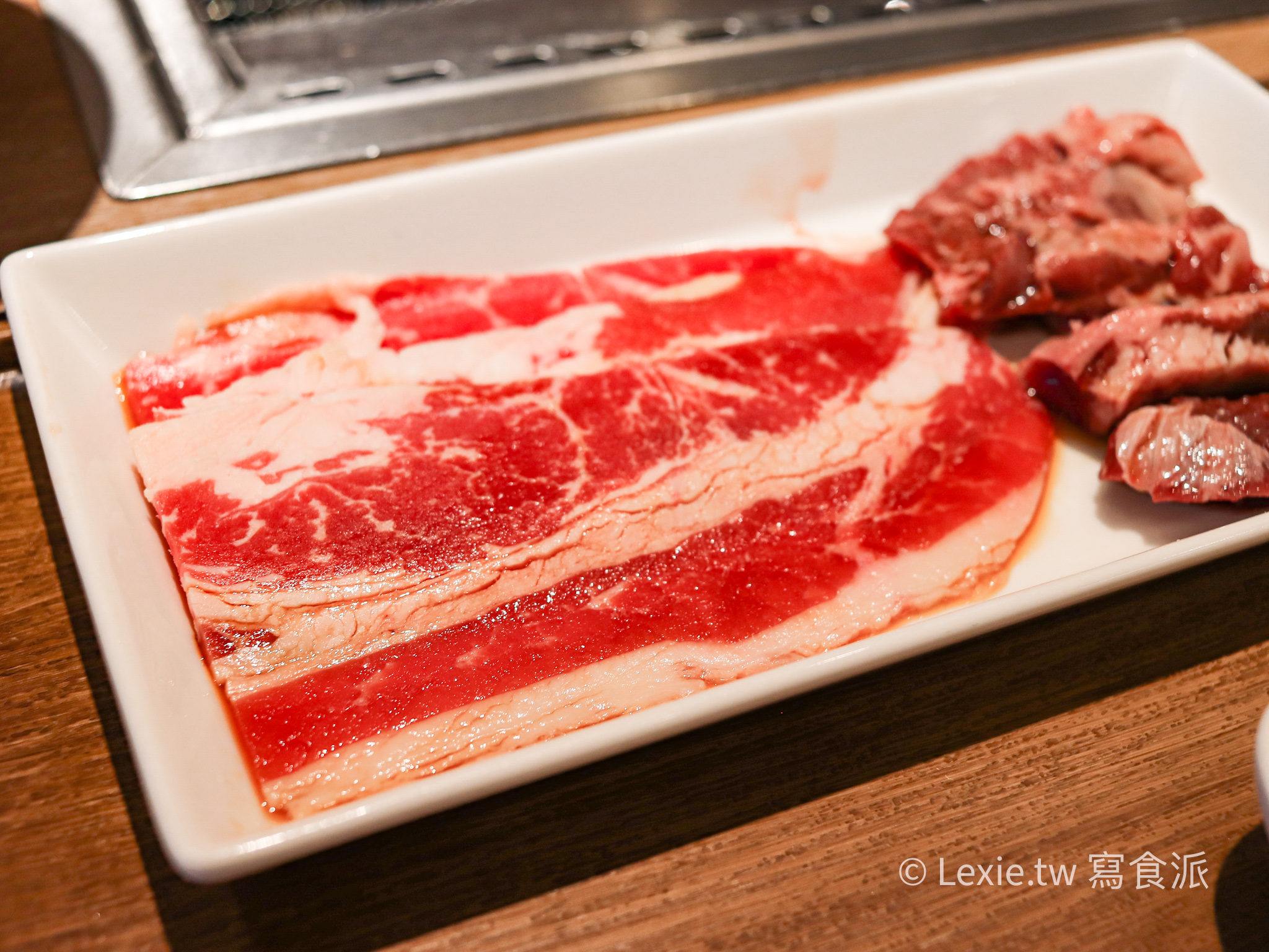 燒肉LIKE松江店一人也能吃燒肉，要確定耶?吃完蠻空虛的，價位也不低