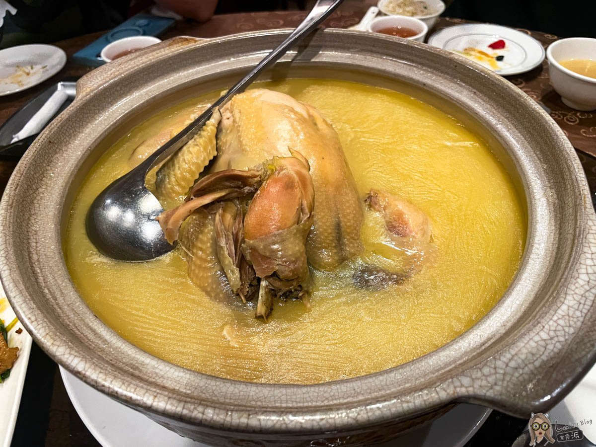 驥園川菜餐廳｜台北必喝雞湯，其他菜色普通，建議多人聚餐