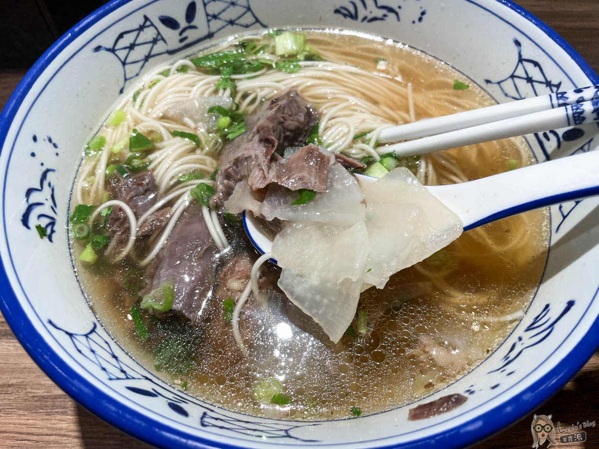 三條蘭州牛肉拉麵 ｜肉大塊湯頭清香耐吃，六張犁美食