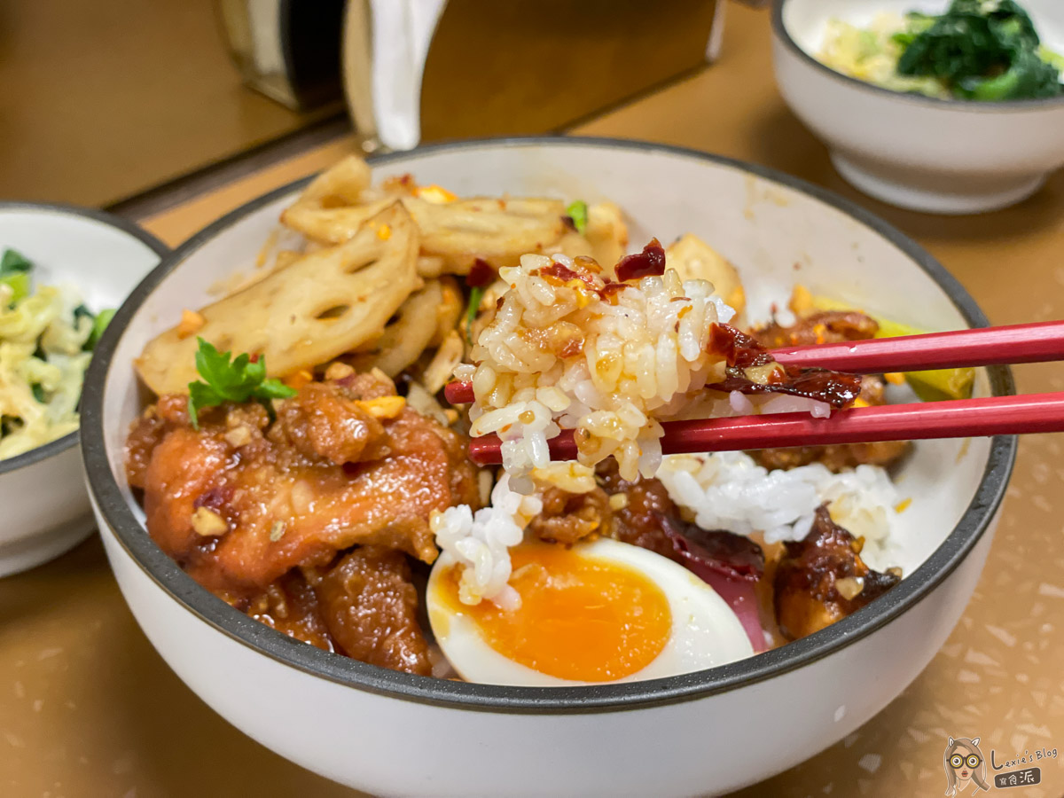 金晶雞 | 善導寺美食，好吃爆炒雞肉飯！一個人也能吃的中式簡餐店