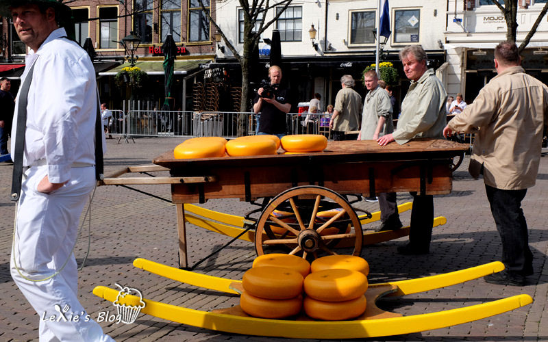 阿克瑪乳酪市集Alkmaar-cheese-market13.jpg